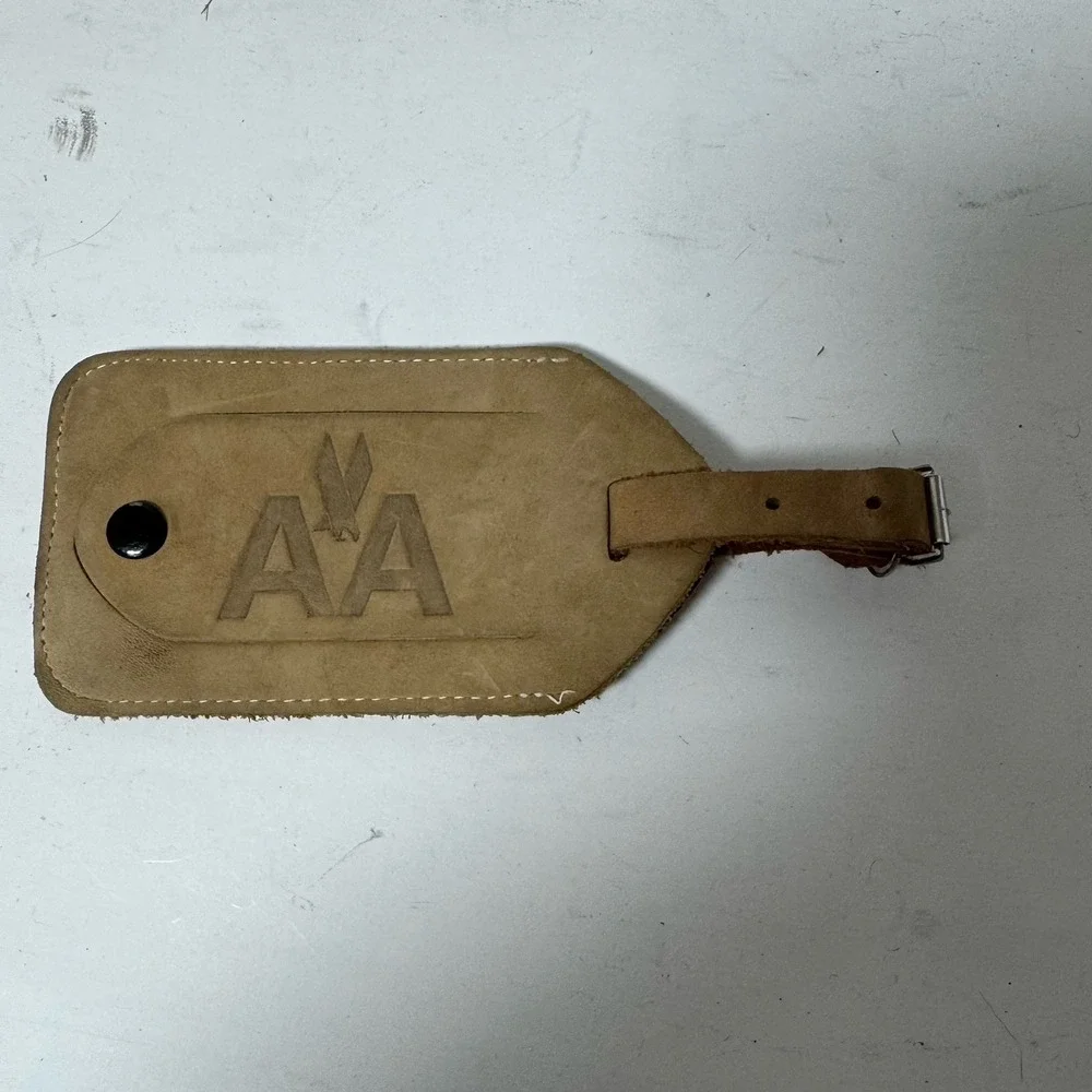 Rare AMERICAN AIRLINES Logo Dallas Fort Worth hub Leather‎ Luggage ID Tag